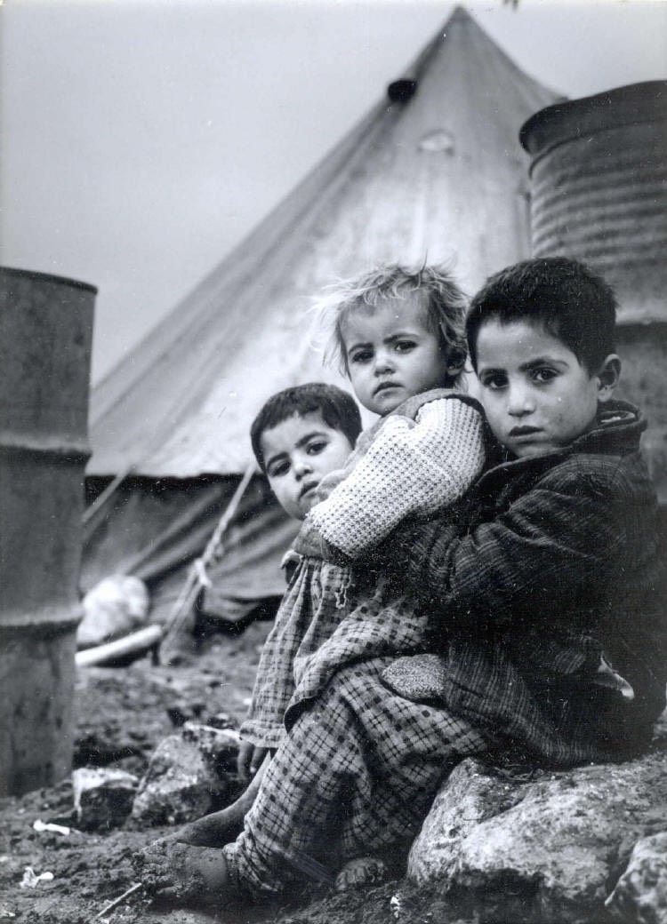 Palestinian children: Nakba refugees